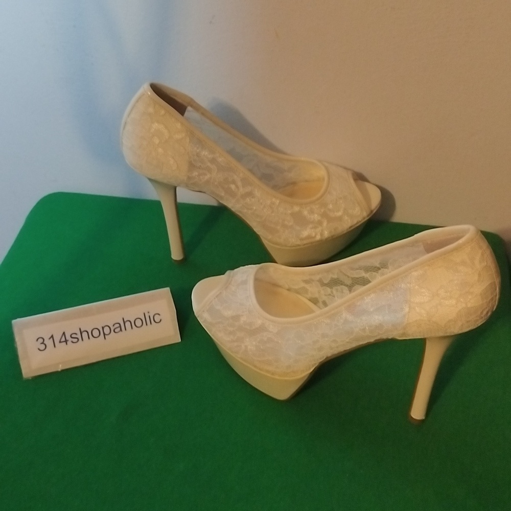 Womens Lace Peep-Toe Guess Heels